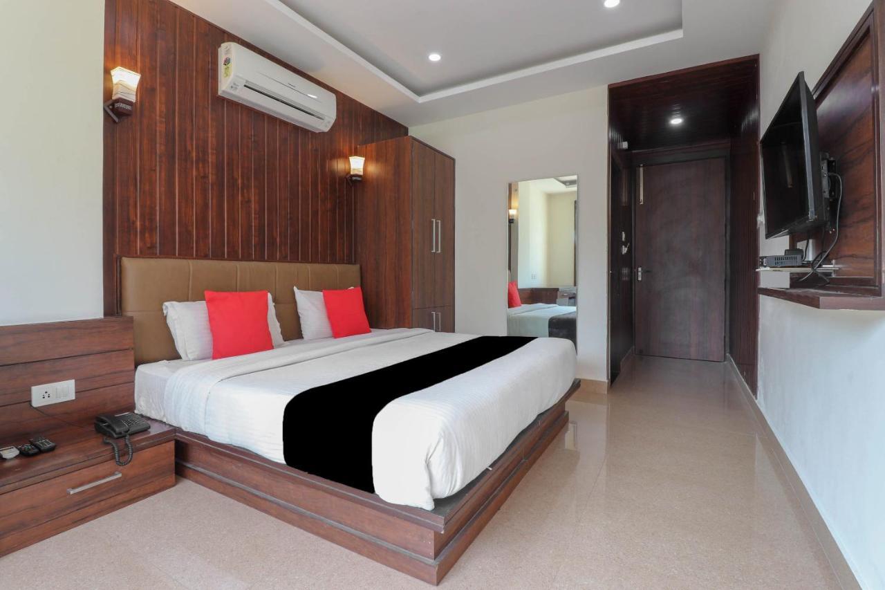 Capital O 76444 Hotel Hill-Top Inn Narendra Nagar Zewnętrze zdjęcie