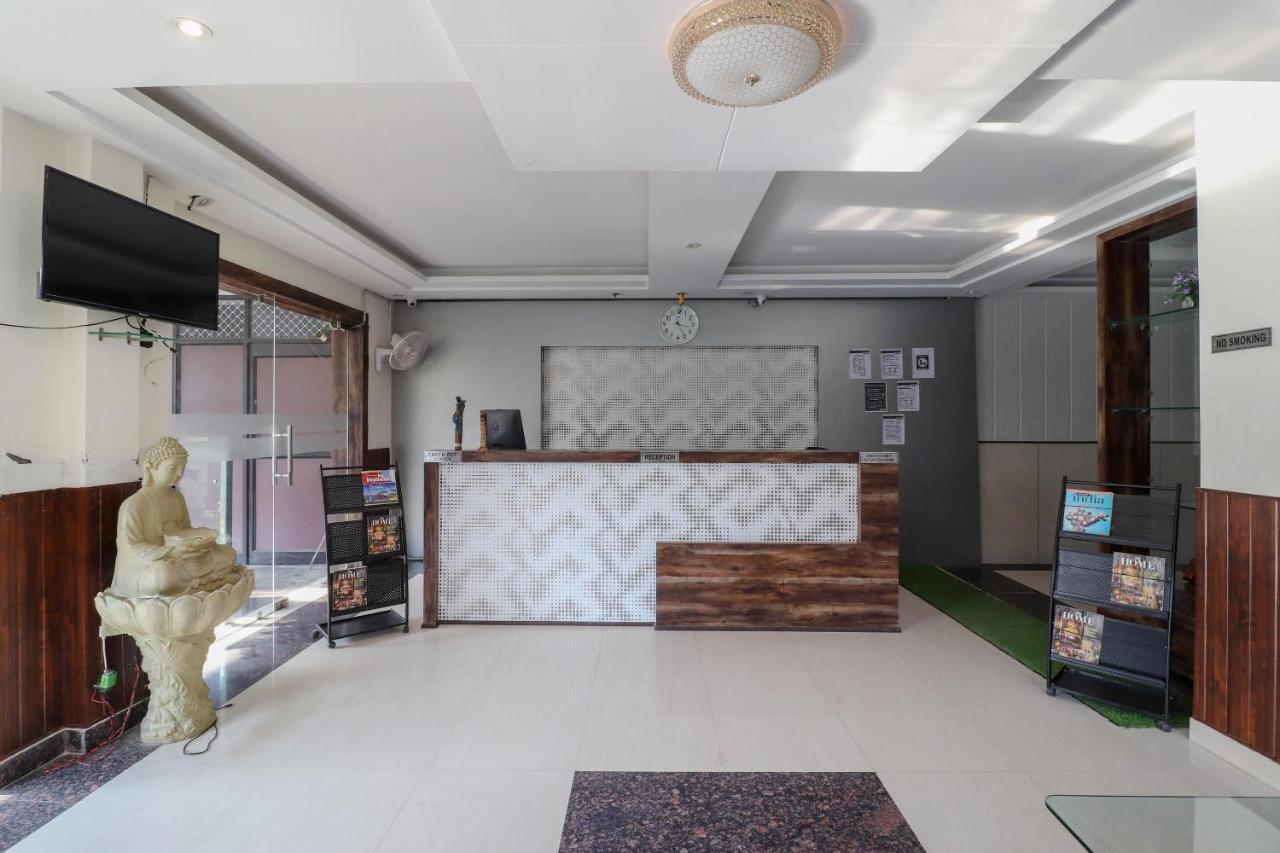Capital O 76444 Hotel Hill-Top Inn Narendra Nagar Zewnętrze zdjęcie
